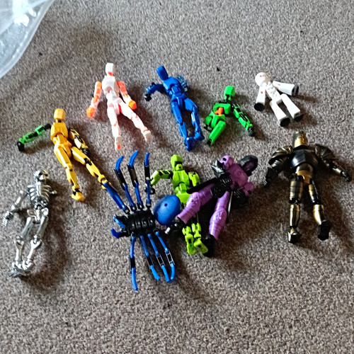 Mixed lot robot action figures - lot,